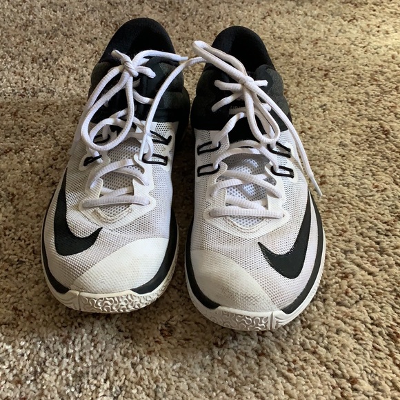 Nike air tennis shoes - Picture 5 of 6